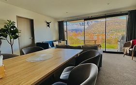 Queenstown'S New Lakefront Marvel